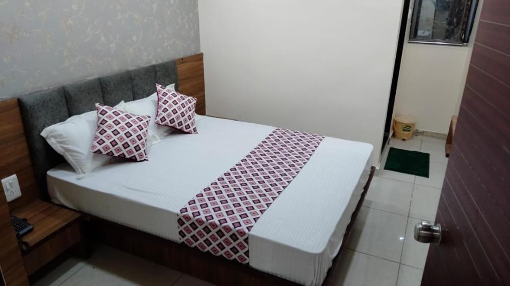 Hotel Atlanta Ahmedabad Extérieur photo